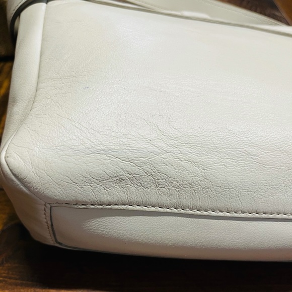 Marc by Marc Jacobs cream crossbody bag - Picture 7 of 12